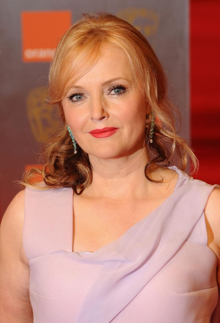 Miranda Richardson (Chair)