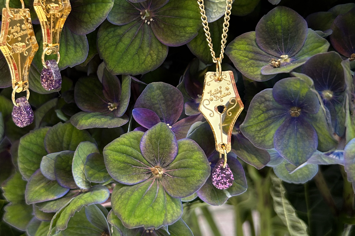 Women's Prize x Tatty Devine Pen Nib Pendant – Purple